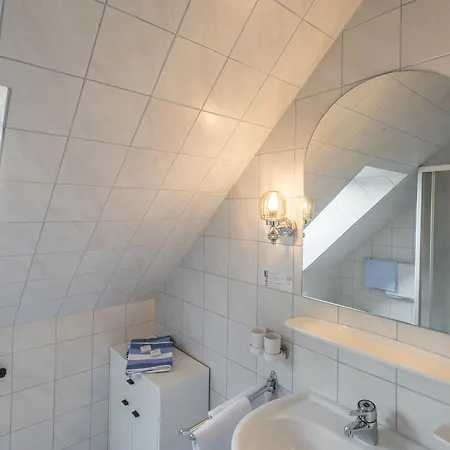 Gasthof Lueger Inn *