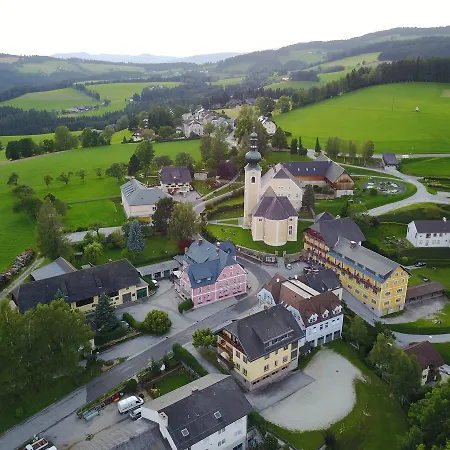 Inn Gasthof Lueger *